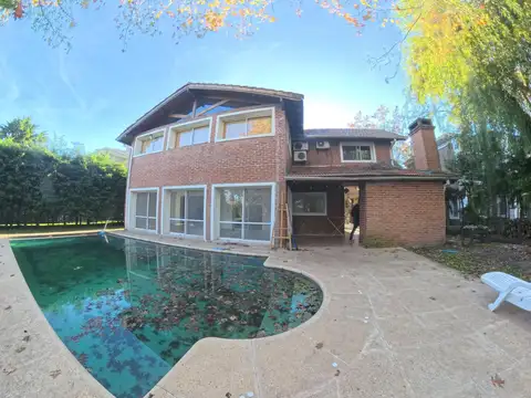 Casa en Venta de 4 dormitorios