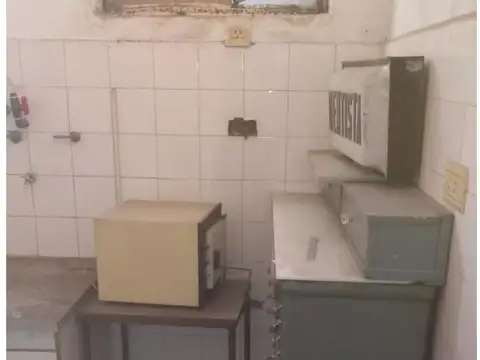 Combate De Los Pozos 800, Piso PTA BJA