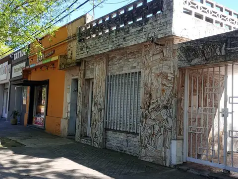 EN VENTA - CASA DE PASILLO A RECICLAR - ZONA SUR