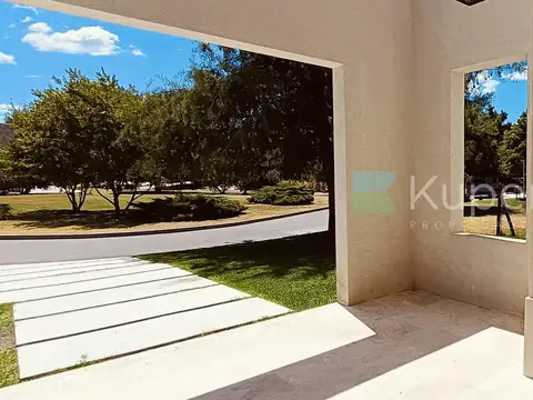 Casa en Venta en Ayres Plaza, USD 680.000