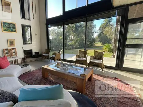 Casa en Alquiler de 3 dormitorios