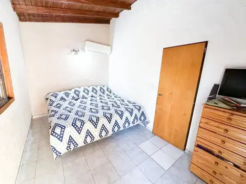 Casa 5 ambientes con 1 baño