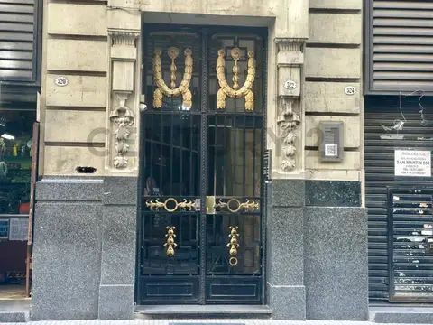 San Martin 500, Piso 1