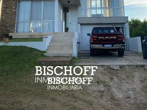 Casa en Venta en Costa Esmeralda, USD 390.000