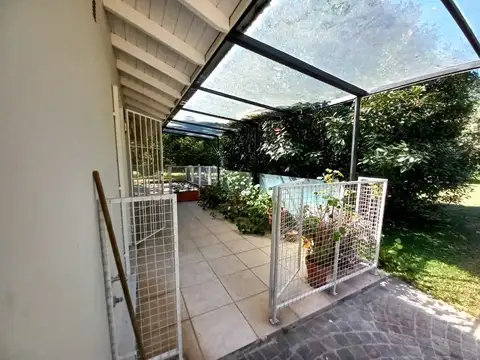 Casa 7 ambientes con 3 baños