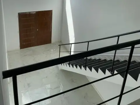 Casa 6 ambientes con 3 baños