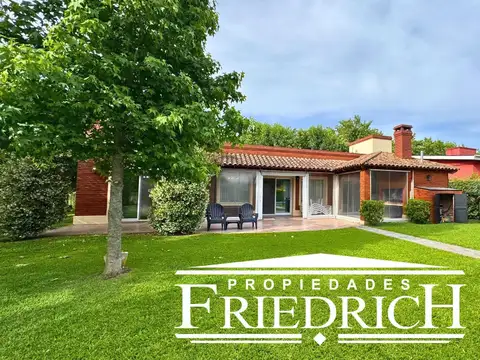 Casa en Venta en Club de Campo Los Puentes