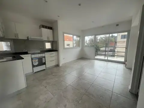Casa Dúplex 2 AMB en Venta en Pilar, G.B.A. Zona Norte, Argentina