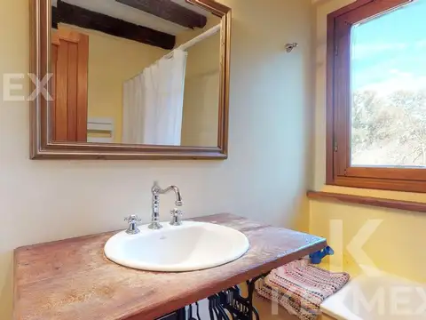 Casa en Alquiler con 1 cochera