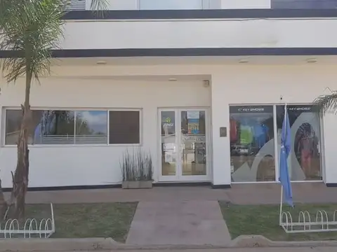 Vendo Gimnasio con Departamento, en Caseros Entre Ríos.