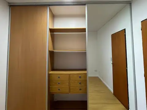 Muy luminoso | 2 ambientes al frente c/balcón