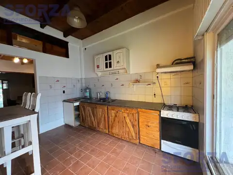 Casa 6 ambientes con 3 baños