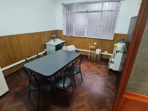 Sarmiento 1900, Piso 3