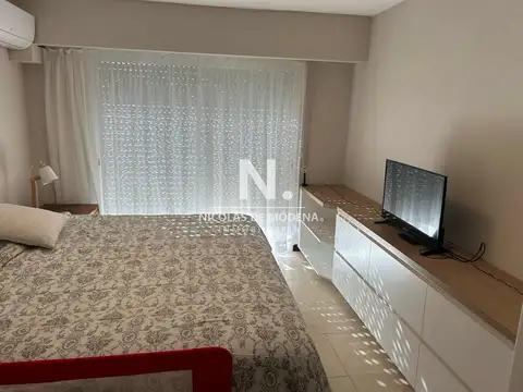 Oportunidad. vende apartamento de 2 dormitorios en zona playa brava, Punta del Este