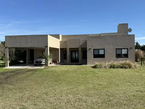 Prados de la Adelina  al 200