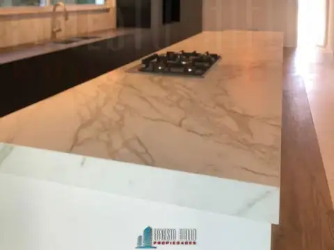 Casa en Venta en Juan Maria Gutierrez, USD 890.000