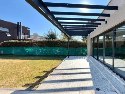 Casa en venta Pinar del Sol I, Maipú con pileta