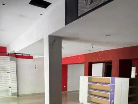 Local en Alquiler 40 años