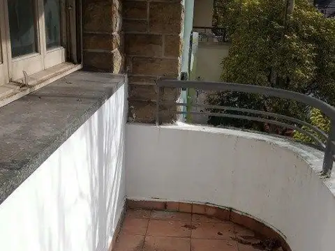 Depto Tipo Casa 4 ambientes con 2 baños