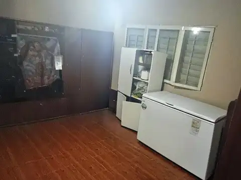 CASA DE 2 DORMITORIOS Y LOCAL EN SANTO TOME