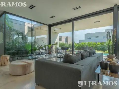 Increible Casa en Barrio Vistas