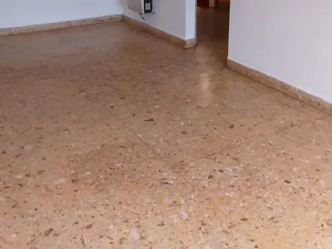 Departamento en Alquiler en Parque Avellaneda, $ 750.000