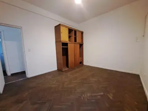 Depto Tipo Casa en Alquiler 50 años