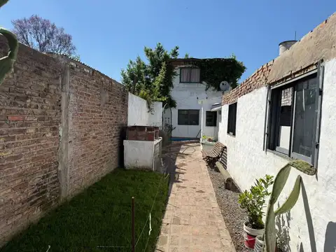 VENTA CASA 3 AMBIENTES PERMUTA
