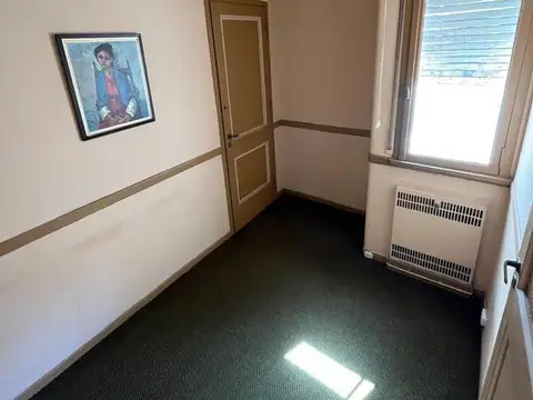 Oficina en Alquiler 70 años