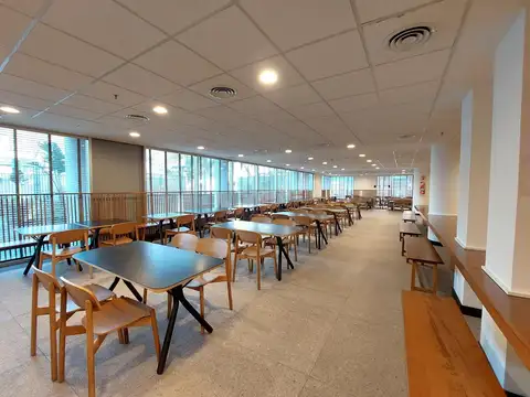 Oficina en Alquiler en Olivos, USD 34.232