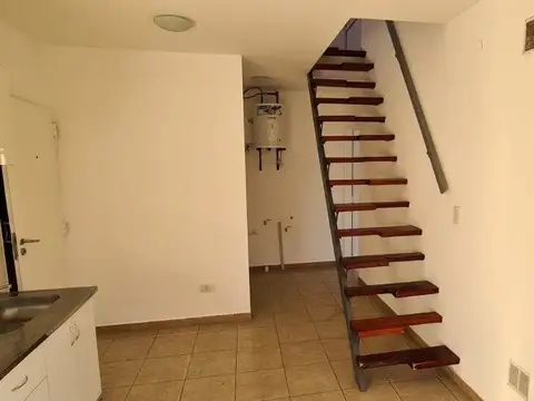 Depto Tipo Casa en Venta 9 años