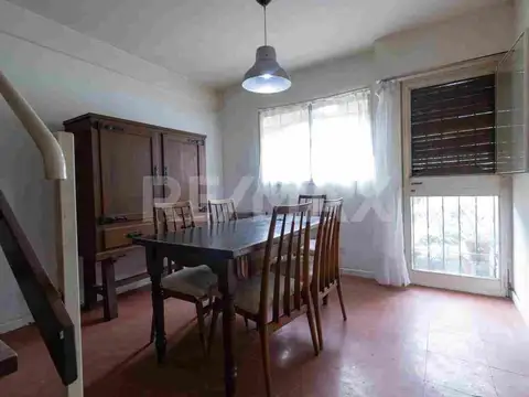 Depto Tipo Casa en Venta de 5 ambientes