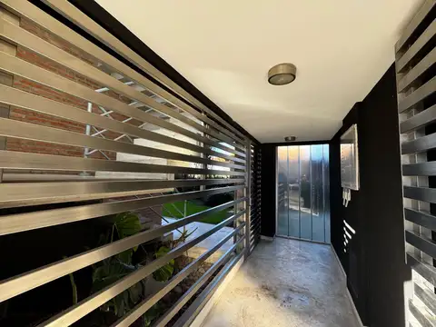 Oficina en Alquiler en Aldea Lago, $ 350.000