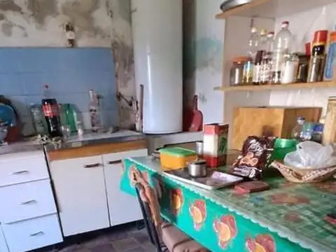 Casa 3 ambientes con 1 baño