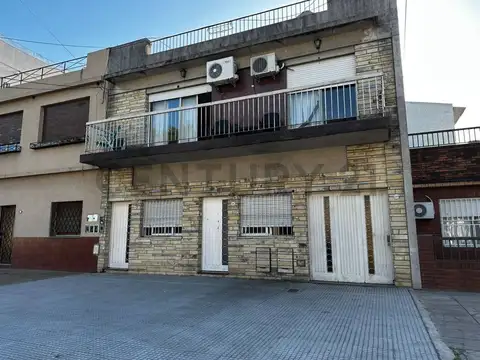 Nogoya 5500, Piso 1