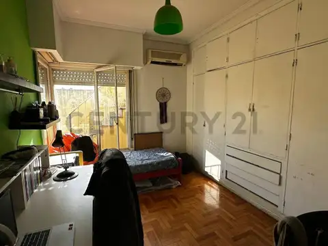 PH 3 Amb Planta Alta Al Frente, Entrada Independiente, Balcon y Terraza