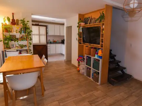 Depto Tipo Casa en Venta con 1 cocheras