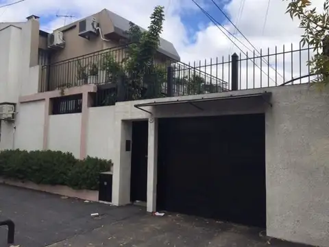 PH EN 2 PLANTAS CON COCHERA