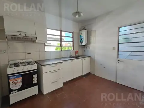 Depto Tipo Casa en Alquiler 40 años