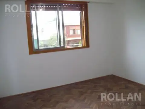 Depto Tipo Casa en Alquiler en Carapachay, $ 850.000