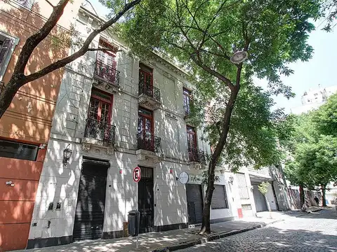 Petit hotel en venta en San Telmo