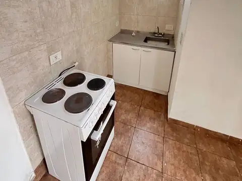 PH 2 AMB  SIN EXPENSAS  PRIMER PISO POR ESCAL CON PATIO Y LAVADERO