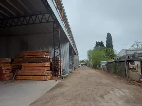 IMPORTANTE GALPON BIEN UBICADO EN AV SAN MARTIN