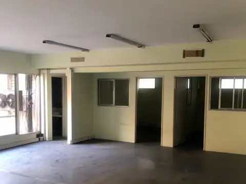 Oficina en Alquiler en San Nicolás, USD 1.350