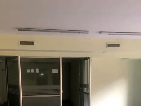 Oficina en Alquiler al Norte