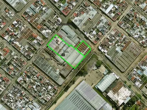 Galpón Industrial 7302 m² F/ 3 calles - 580 m² Oficinas, baños y Vestuarios - Tablada