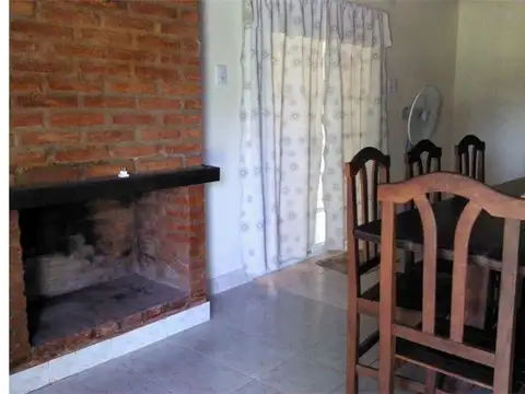 Casa 4 ambientes con 1 baño