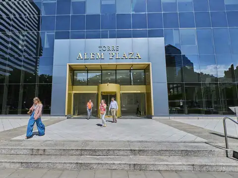 Oficina en Alquiler con 8 cocheras