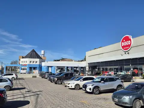 Avenida Constitución esquina Daireaux