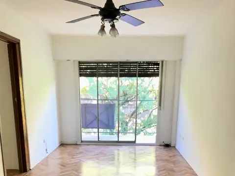 EXCELENTE 3 AMBIENTES CON BALCON AL FRENTE